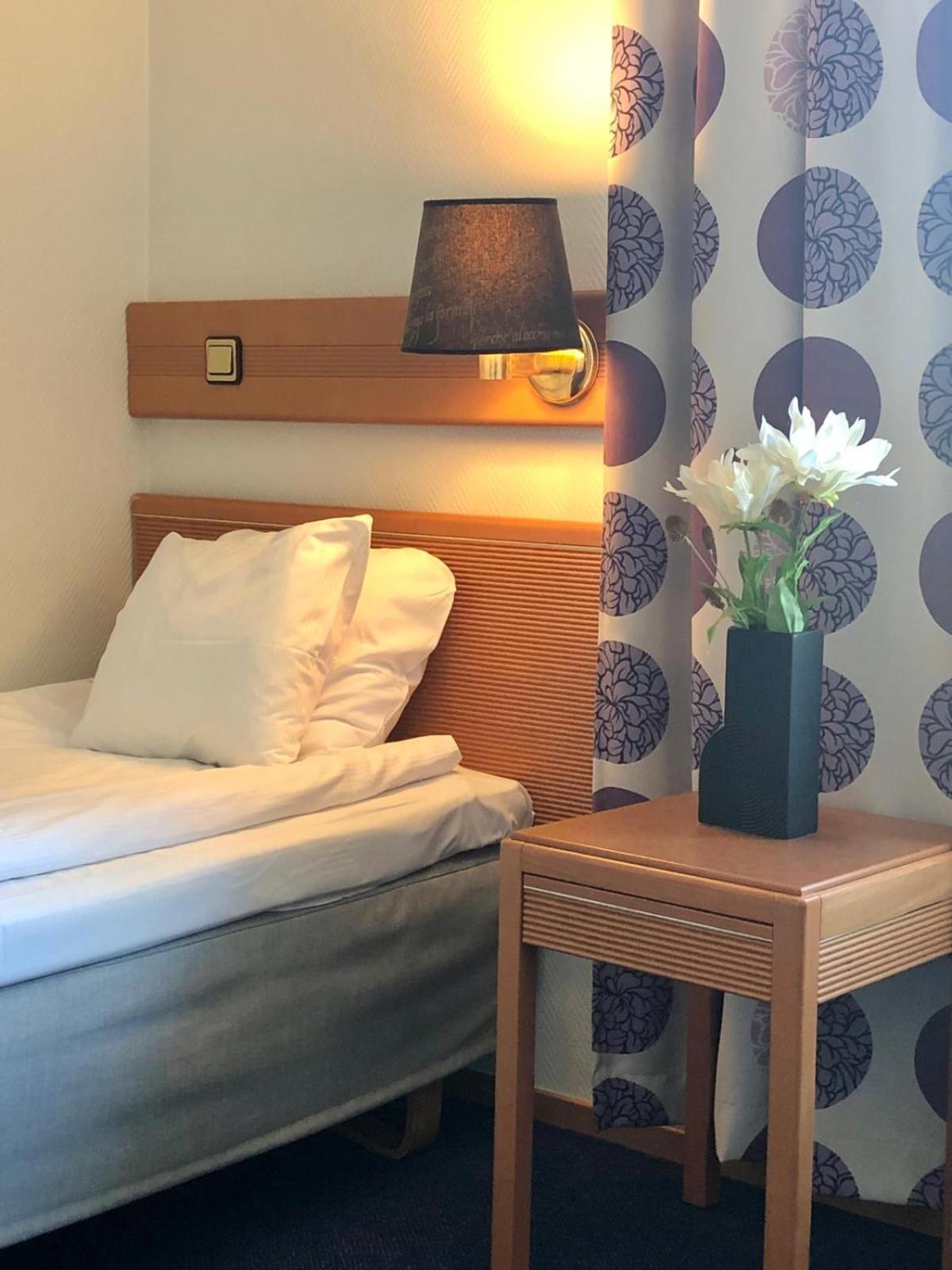 Arena Hotell Vänersborg Buitenkant foto